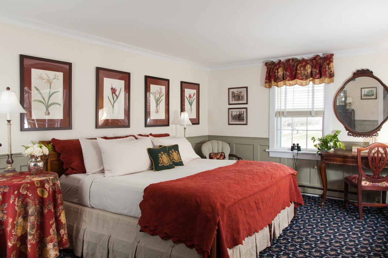 A Butlers Manor Bed & Breakfast เซาแทมป์ตัน ภายนอก รูปภาพ
