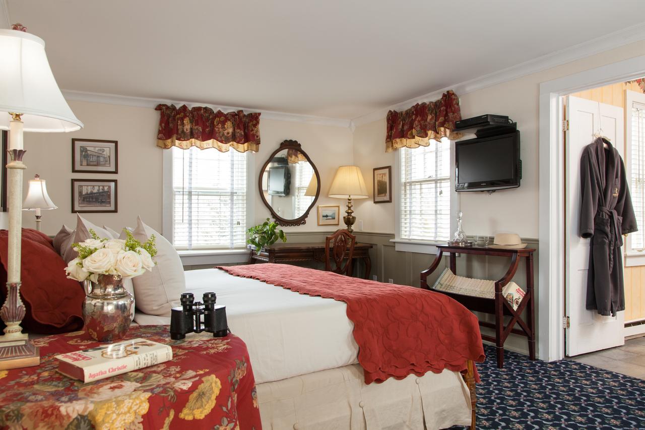 A Butlers Manor Bed & Breakfast เซาแทมป์ตัน ภายนอก รูปภาพ